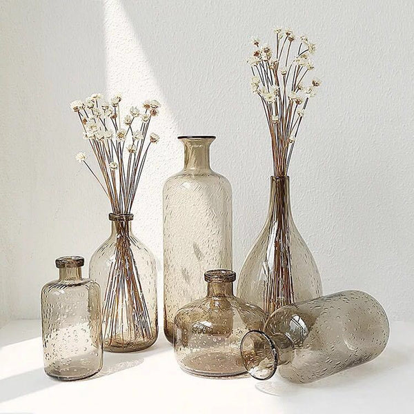 Enchanting Reflections: Bubble Glass Vase Decor